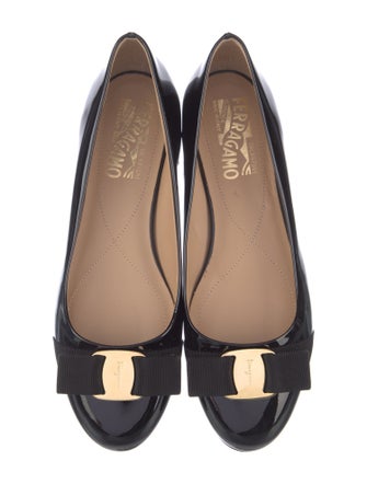 Ferragamo Vara Bow Accent Patent Leather Flats
