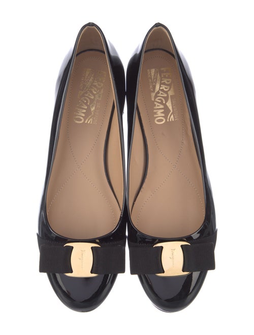 Ferragamo Vara Bow Accent Patent Leather Flats