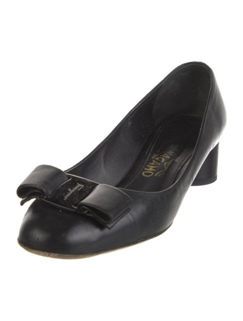Ferragamo Leather Bow Accents Pumps