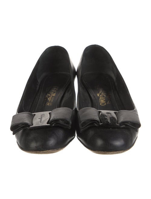 Ferragamo Leather Bow Accents Pumps