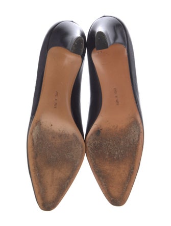 Ferragamo Leather Pumps