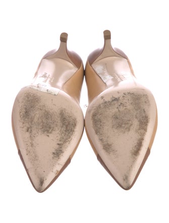 Ferragamo Leather Pumps