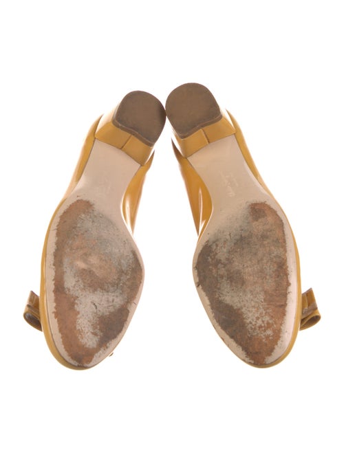 Ferragamo Vara Bow Accent Patent Leather Pumps