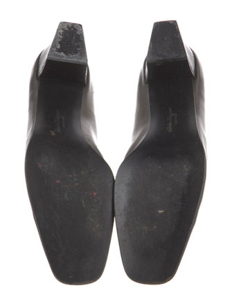 Ferragamo Leather Pumps