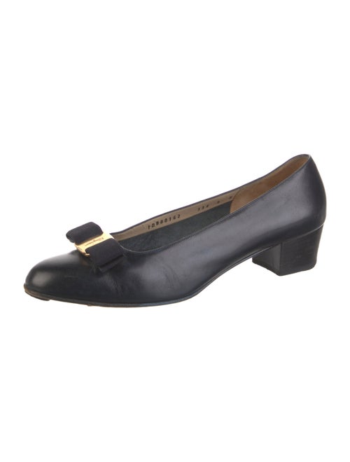 Ferragamo Vara Bow Accent Leather Flats