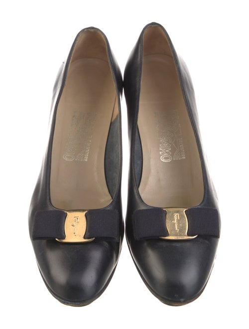 Ferragamo Vara Bow Accent Leather Flats