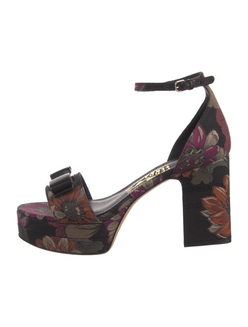 Ferragamo Printed Bow Accents Sandals
