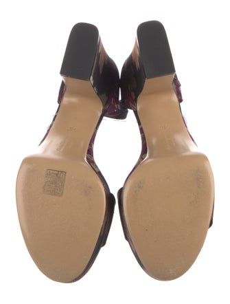 Ferragamo Printed Bow Accents Sandals