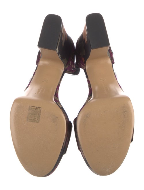 Ferragamo Printed Bow Accents Sandals