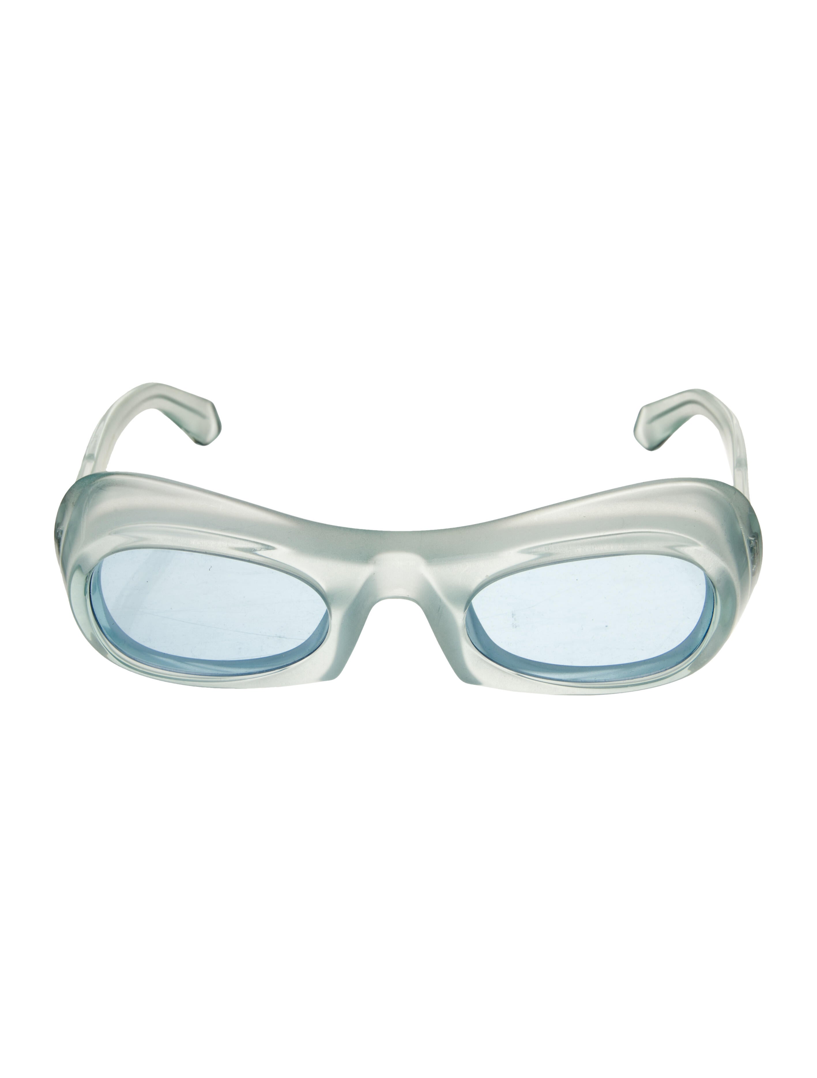 Ferragamo Round Tinted Sunglasses