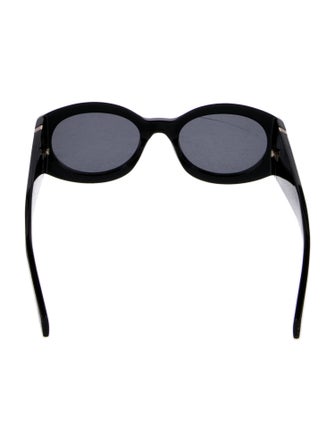 Ferragamo Oversize Tinted Sunglasses