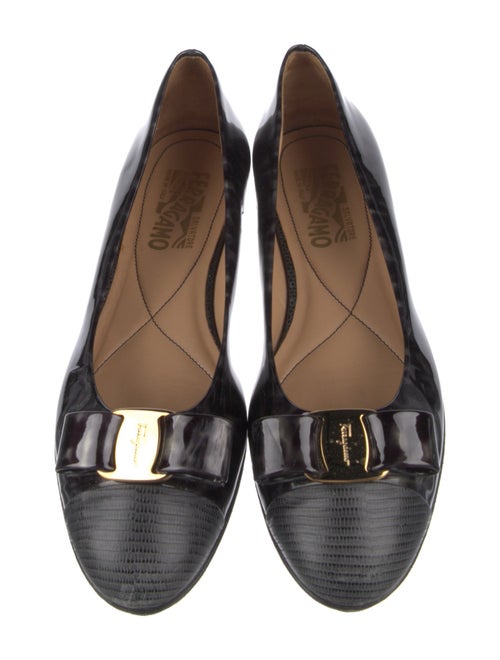 Ferragamo Vara Bow Accent Patent Leather Ballet Flats