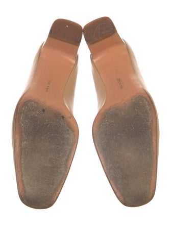 Ferragamo Leather Pumps