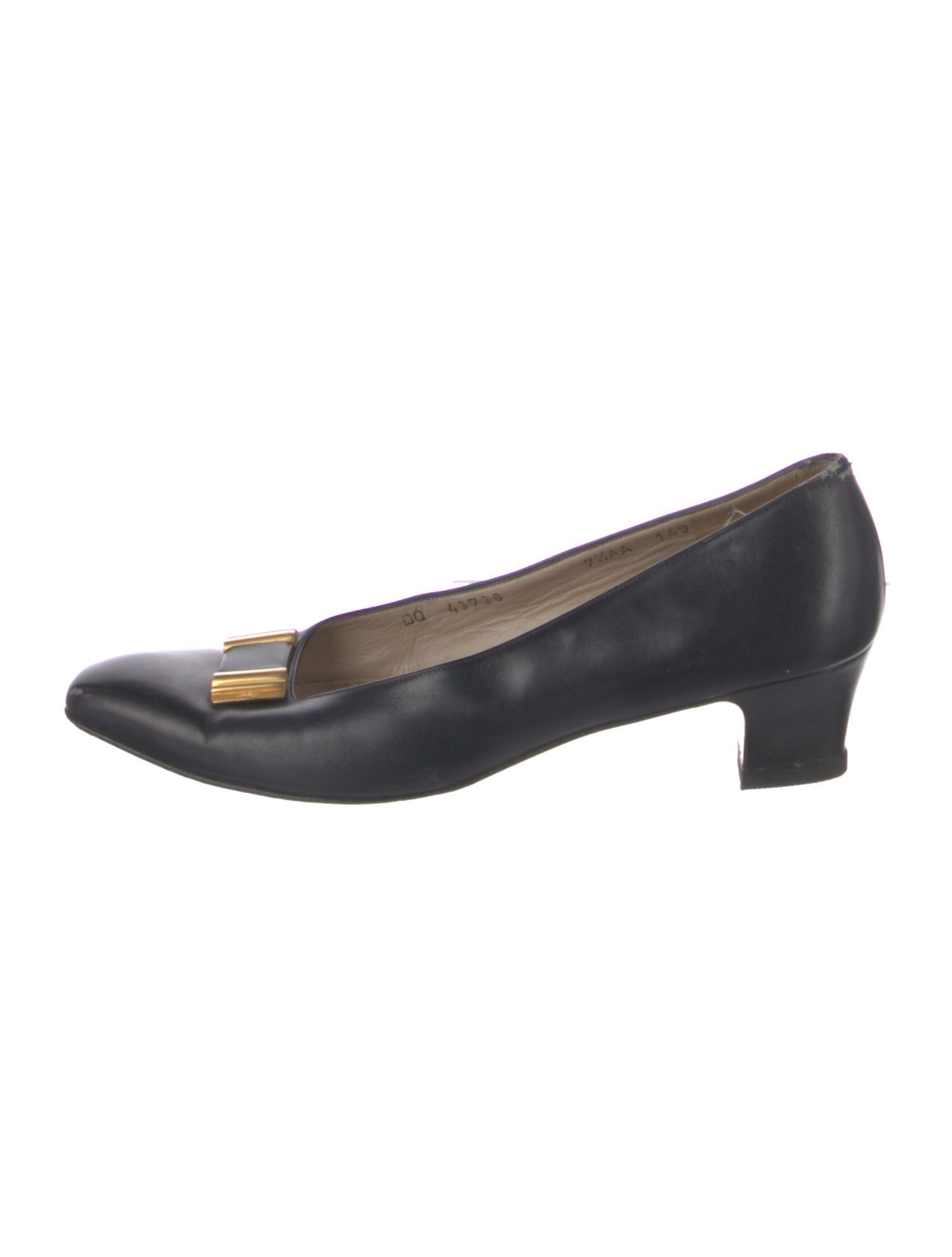 Ferragamo Vara Bow Accent Leather Pumps