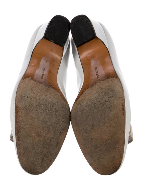 Ferragamo Vara Bow Accent Leather Flats