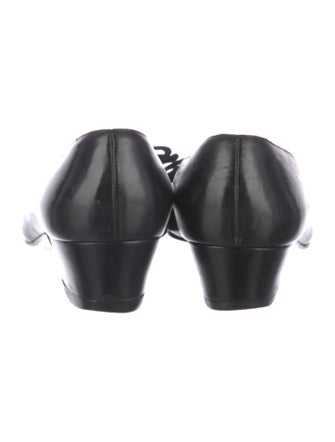 Ferragamo Leather Pumps