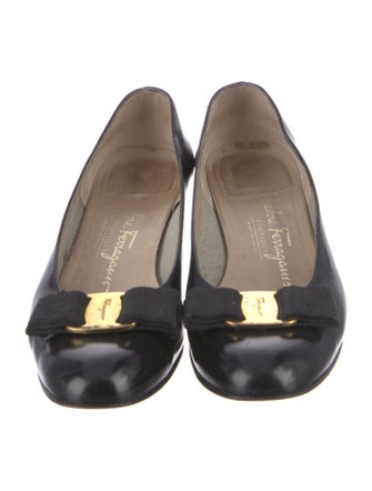 Ferragamo Leather Pumps
