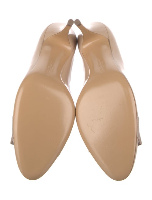 Ferragamo Vara Bow Accent Patent Leather Pumps