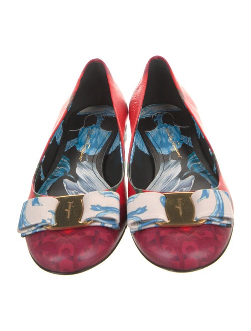 Ferragamo Vara Bow Accent Leather Ballet Flats