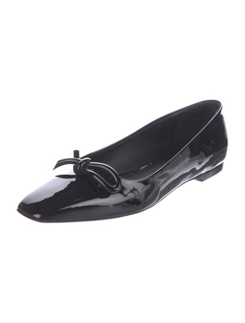 Ferragamo Interlocking CC Logo Patent Leather Ballet Flats