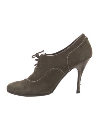 Ferragamo Suede Pumps