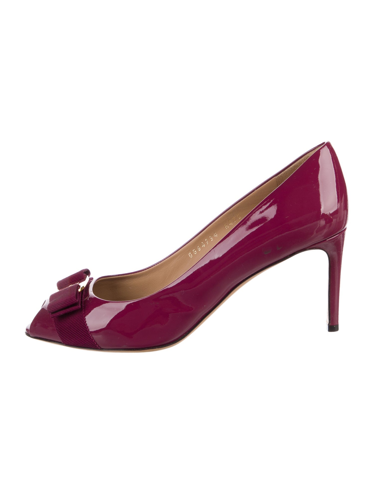 Ferragamo Vara Bow Accent Patent Leather Pumps