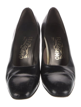Ferragamo Leather Pumps