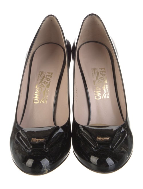 Ferragamo Vara Bow Accent Patent Leather Pumps