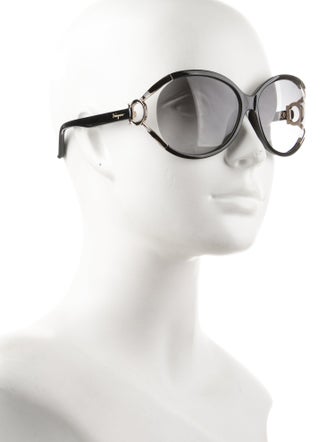 Ferragamo Gancini Logo Oversize Sunglasses