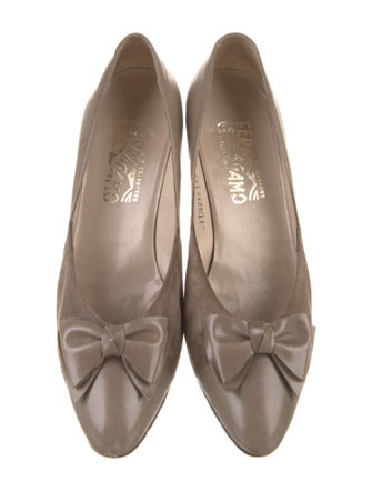 Ferragamo Leather Pumps