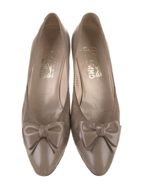 Ferragamo Leather Pumps