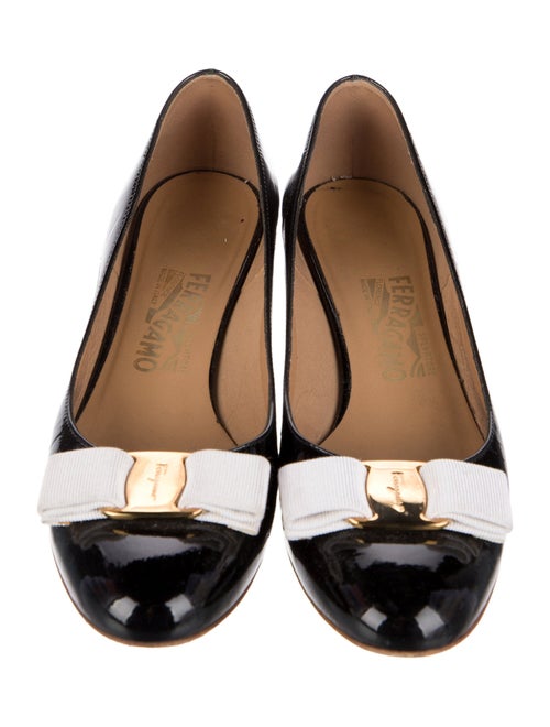 Ferragamo Vara Bow Accent Patent Leather Pumps