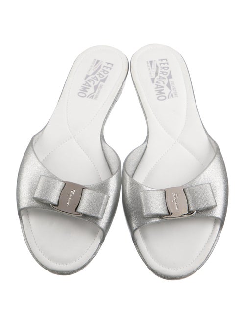 Ferragamo Vara Bow Accent Rubber Flats