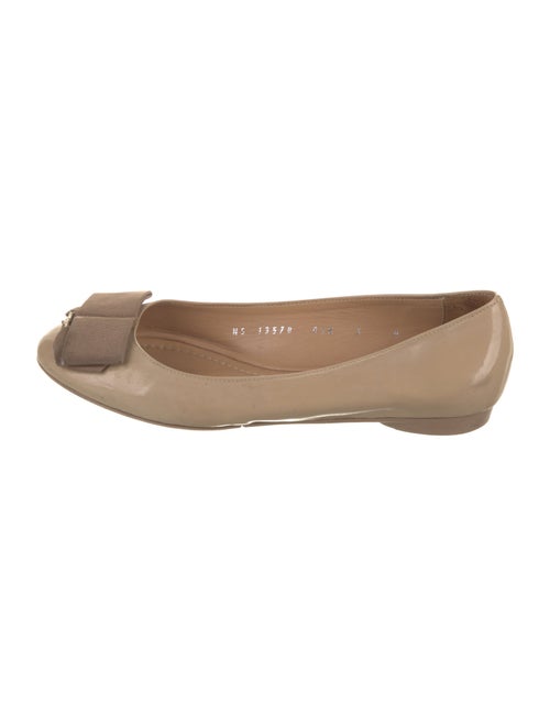 Ferragamo Vara Bow Accent Patent Leather Ballet Flats