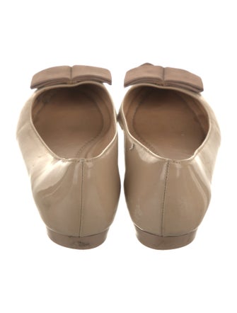 Ferragamo Vara Bow Accent Patent Leather Ballet Flats