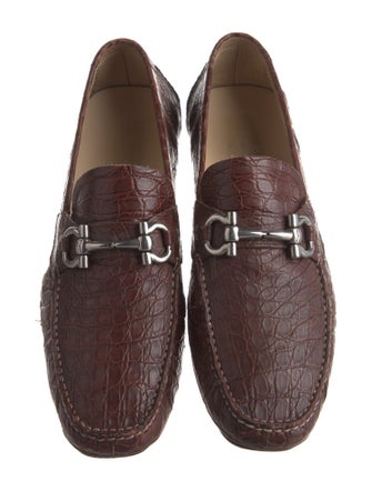 Ferragamo Gancini Logo Embossed Leather Drivers