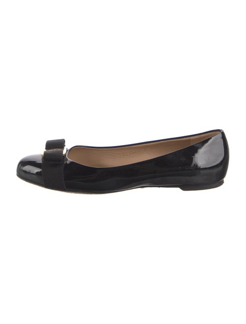 Ferragamo Vara Bow Accent Patent Leather Ballet Flats