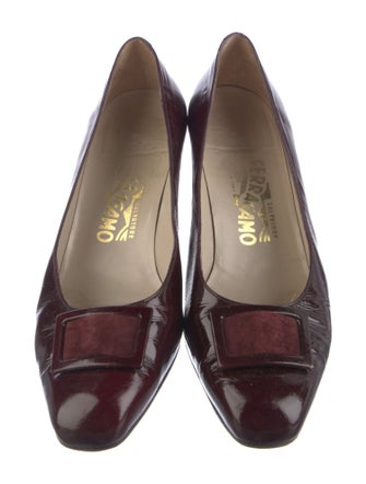 Ferragamo Vara Bow Accent Patent Leather Pumps