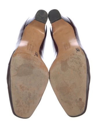 Ferragamo Vara Bow Accent Patent Leather Pumps