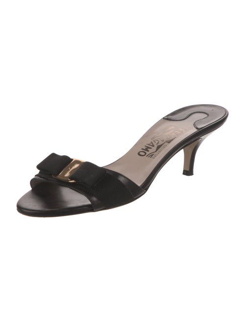 Ferragamo Vara Bow Accent Leather Mules