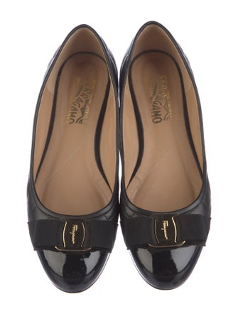 Ferragamo Vara Bow Accent Leather Ballet Flats