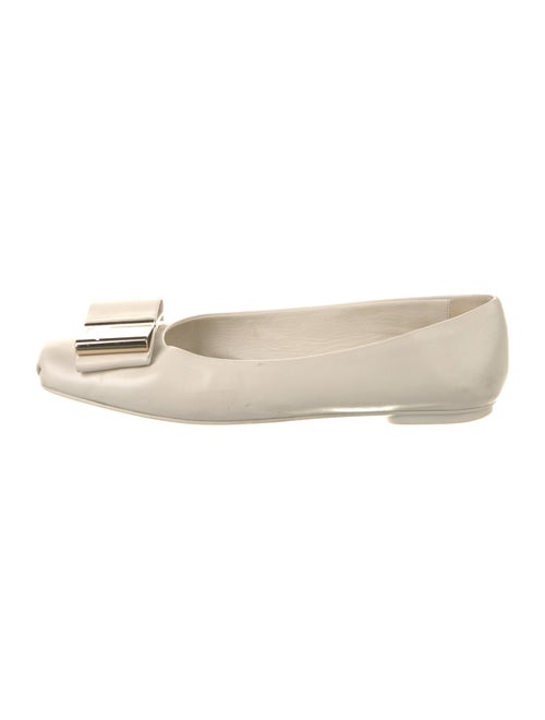 Ferragamo Vara Bow Accent Leather Ballet Flats