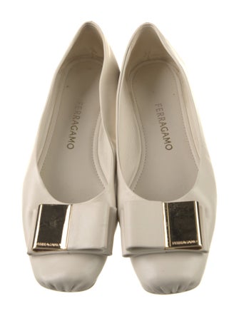 Ferragamo Vara Bow Accent Leather Ballet Flats