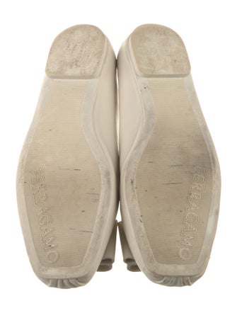 Ferragamo Vara Bow Accent Leather Ballet Flats