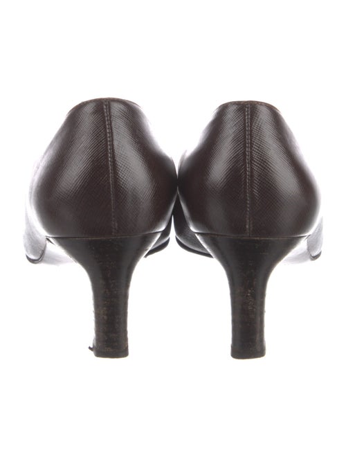 Ferragamo Gancini Logo Leather Pumps
