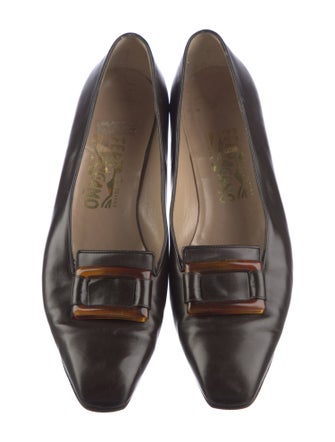 Ferragamo Leather Bow Accents Pumps