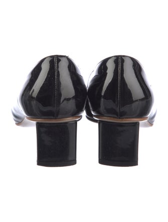 Ferragamo Vara Bow Accent Patent Leather Pumps