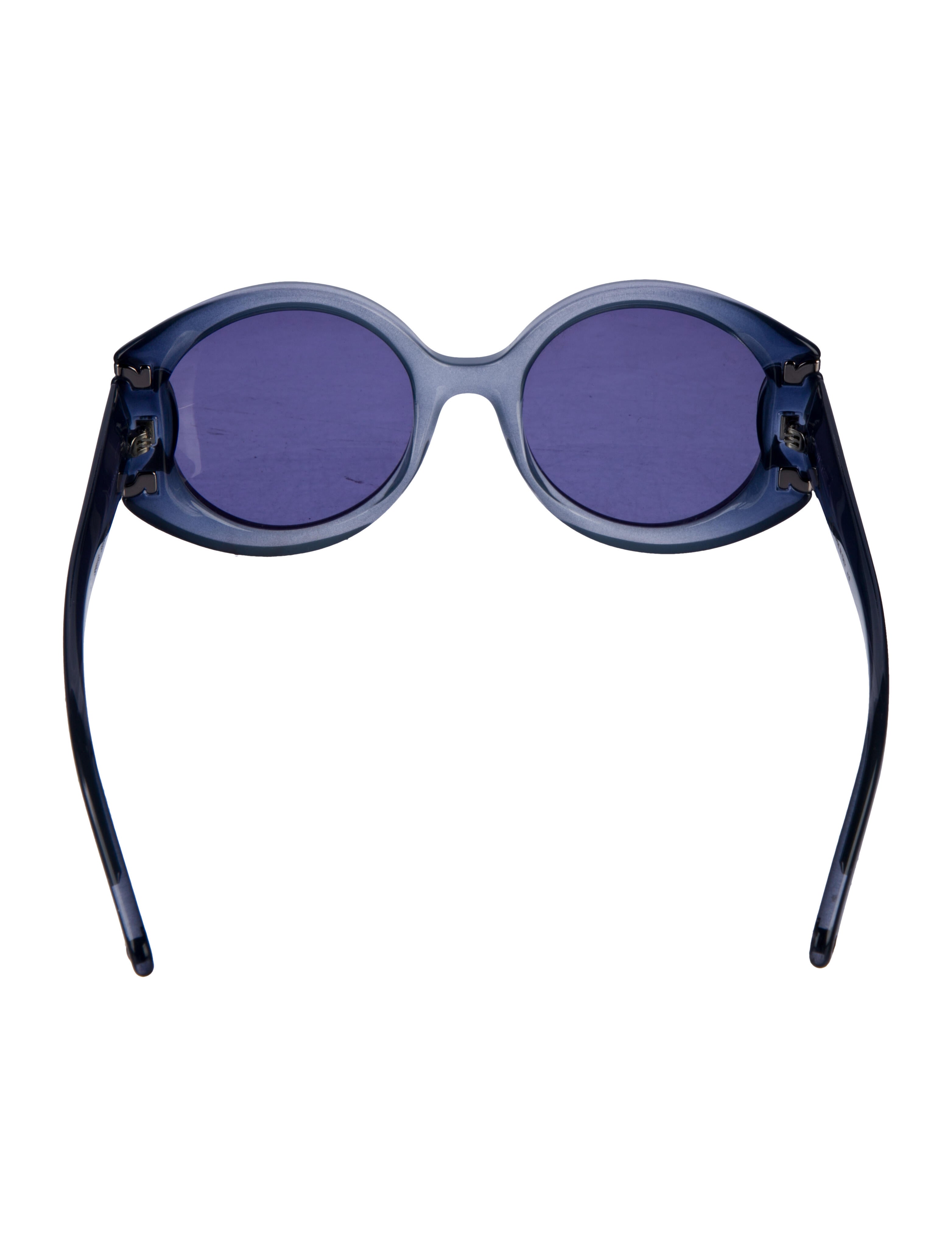 Ferragamo Oversize Tinted Sunglasses