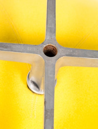 Fritz Hansen Arne Jacobsen Egg Chair