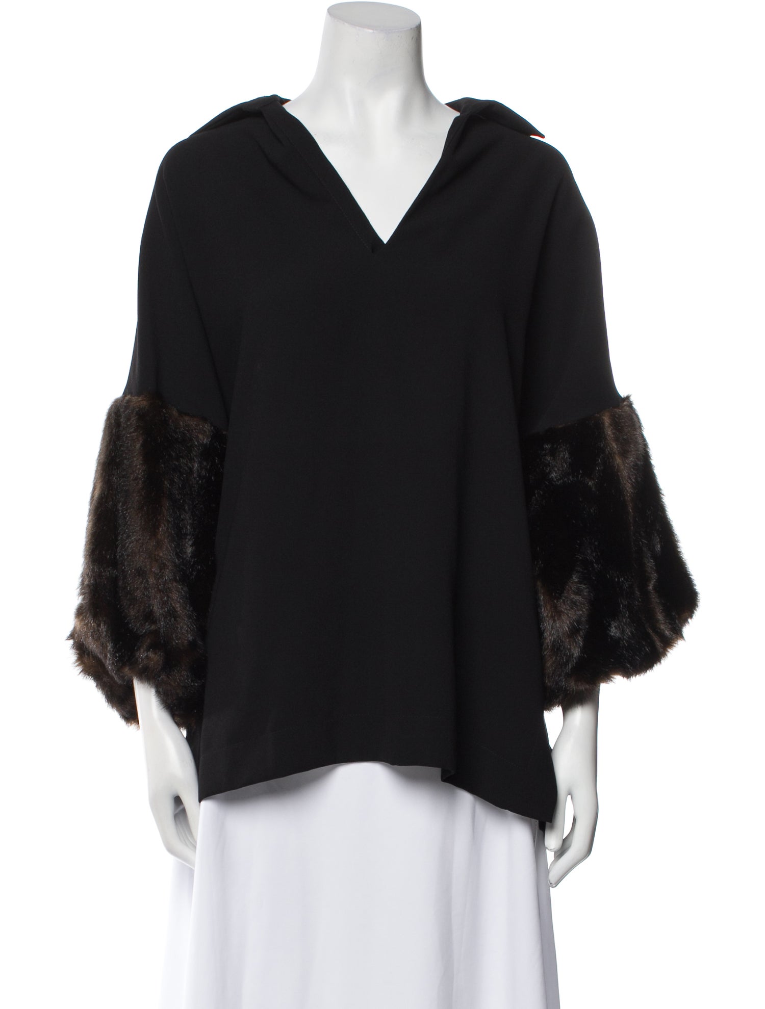 Fur V-Neck Three-Quarter Sleeve Blouse